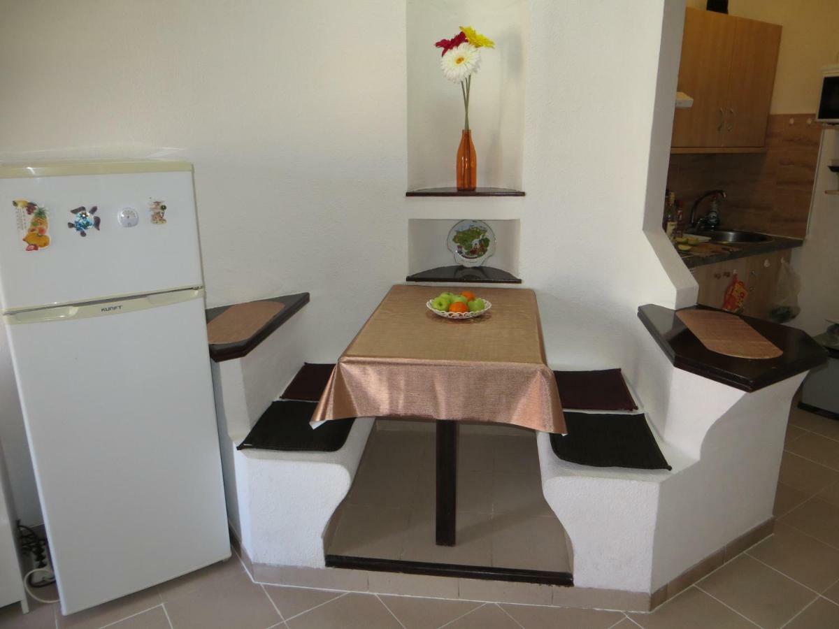 אדחה Ocean View Studio מראה חיצוני תמונה
