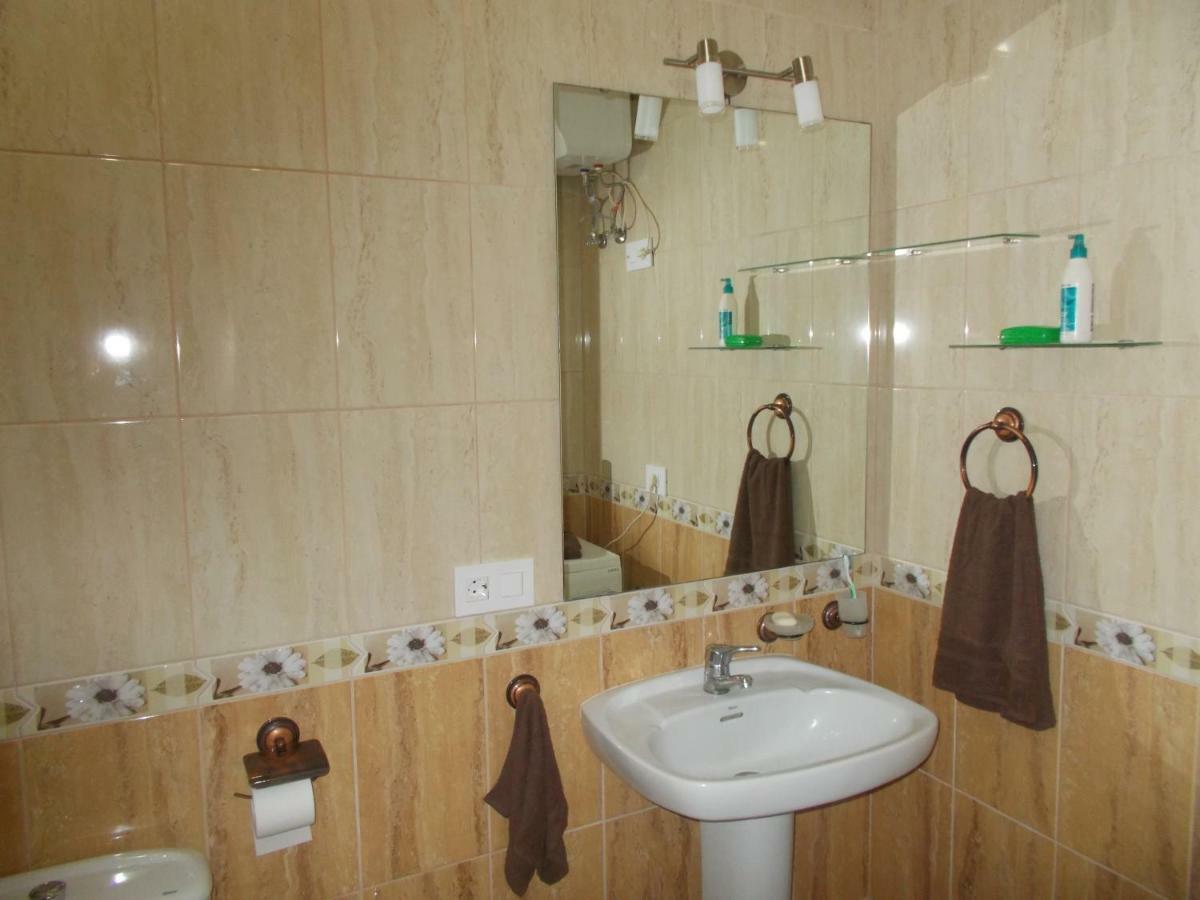 אדחה Ocean View Studio מראה חיצוני תמונה